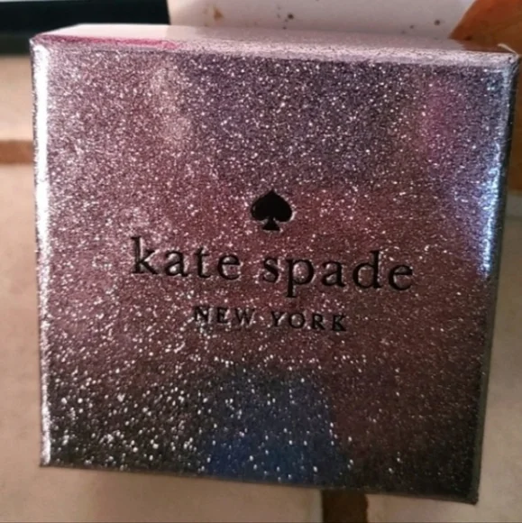 Kate Spade Gold Bow Earrngs And Present Pendant Necklace Jewelry Set